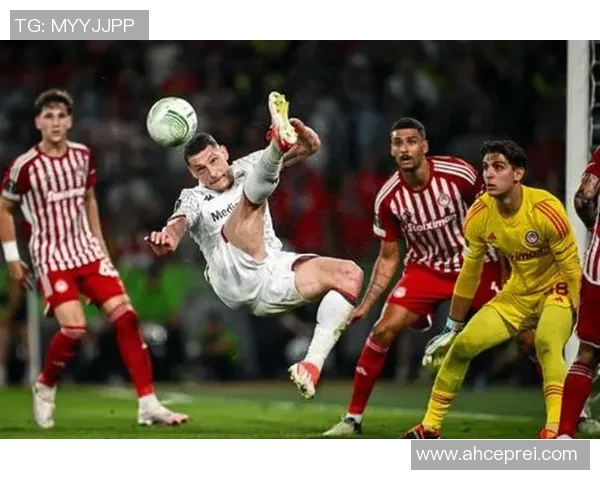 足球明星怒吼瞬间集锦展现激情与力量的精彩时刻